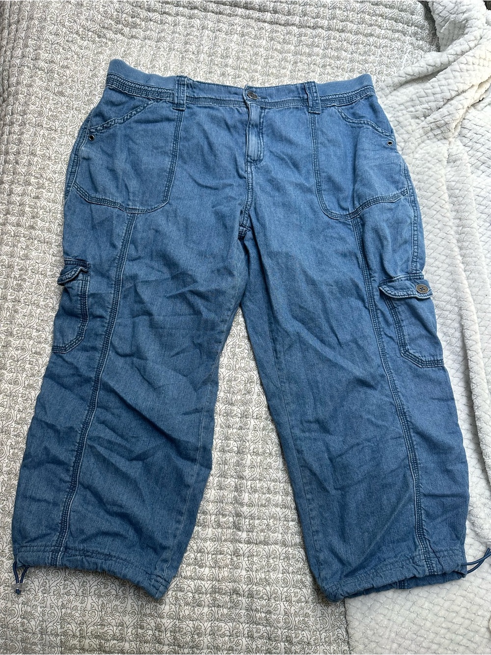 Cargo Capris
